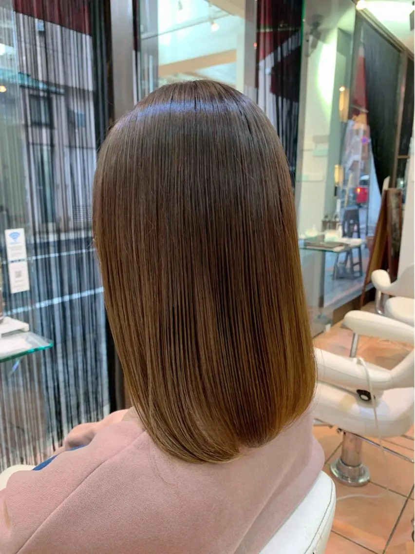 ミディアム カラー カット ヘアカラー トリートメント 髪質改善 Blumeのヘアスタイル