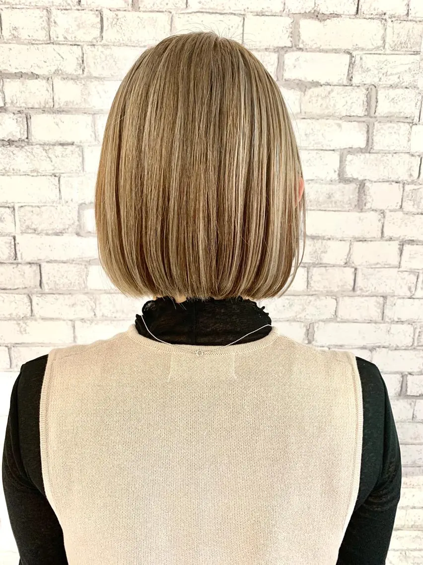 ミディアム カラー ✂️小顔カット✂️ 山本有紀のヘアスタイル