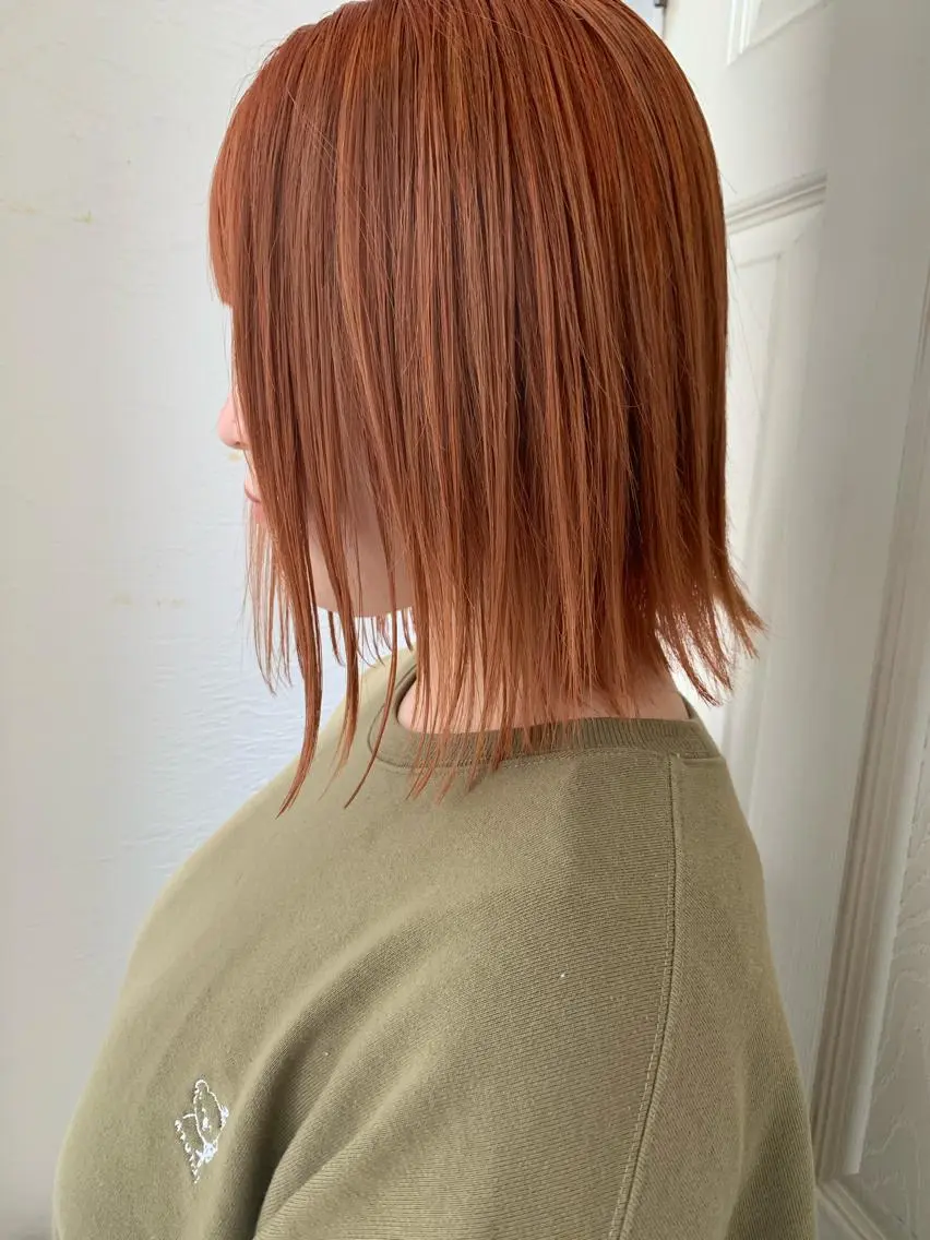 ミディアム カラー fio マナミのヘアスタイル