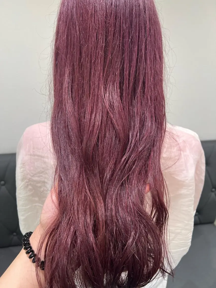 ロング カラー カシス イルミナカラー ピンクカラー ヘアカラー トリートメント 【暖色カラー特化】 中山由梨のヘアスタイル