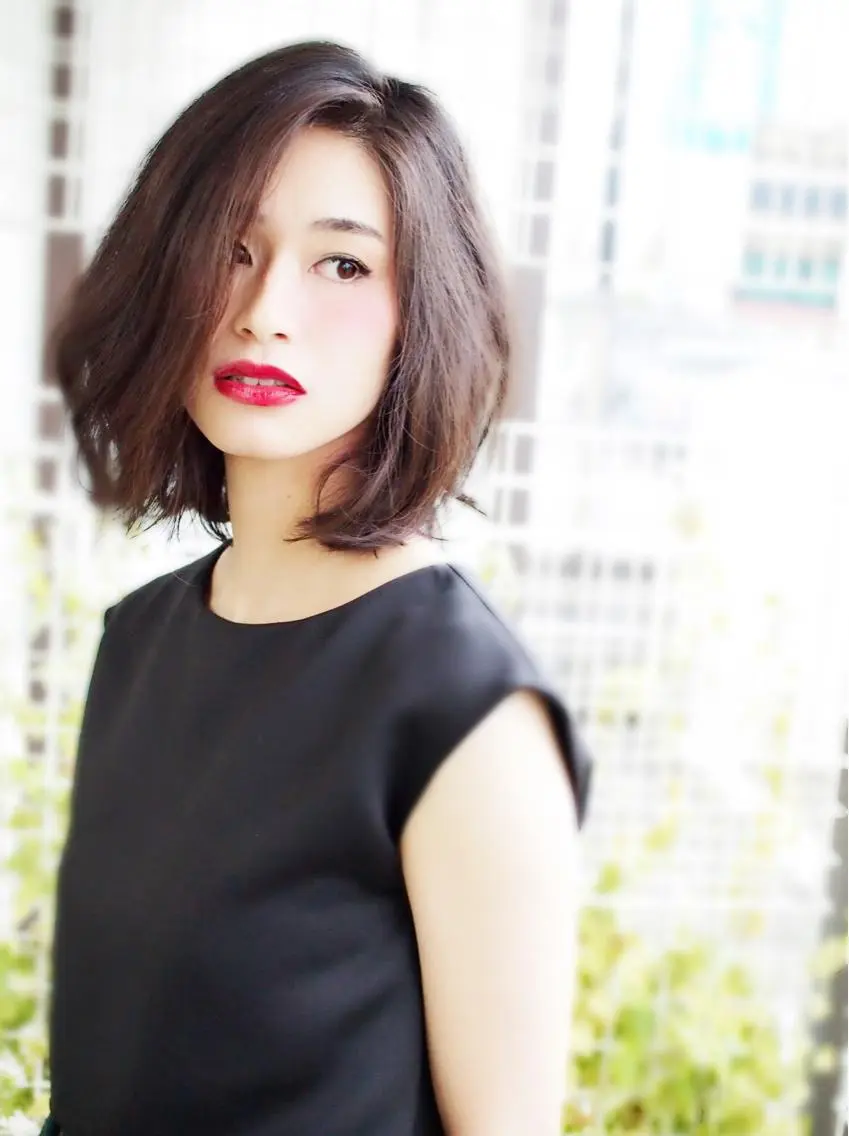 ミディアム パーマ 中村 海のヘアスタイル