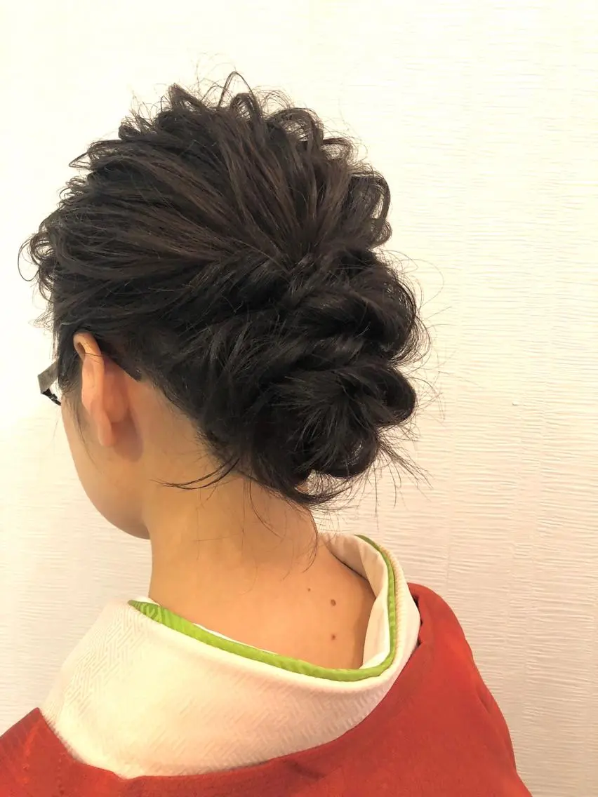 ミディアム ヘアアレンジ ヘアセット 平川 友希子のヘアスタイル