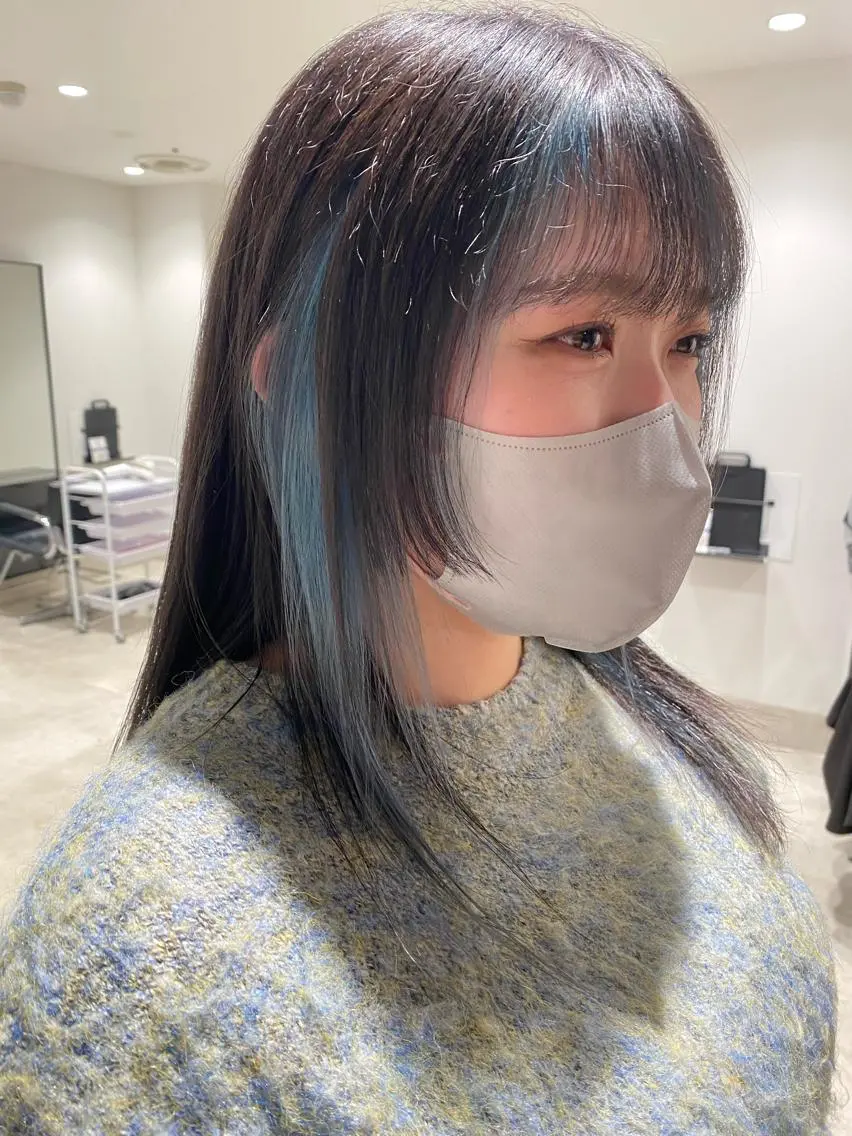セミロング stylist トモヤのヘアスタイル