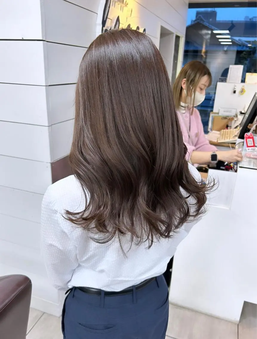ミディアム カット ヘアカラー レイヤー/艶髪カラー 森本くるみのヘアスタイル