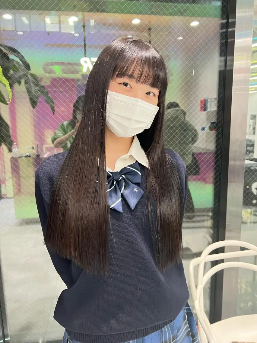 セミロング カラー パーマ ヘアアレンジ メンズ キッズ ネイル マツエク・マツパ アイブロウ KANAMI 🌏のヘアスタイル
