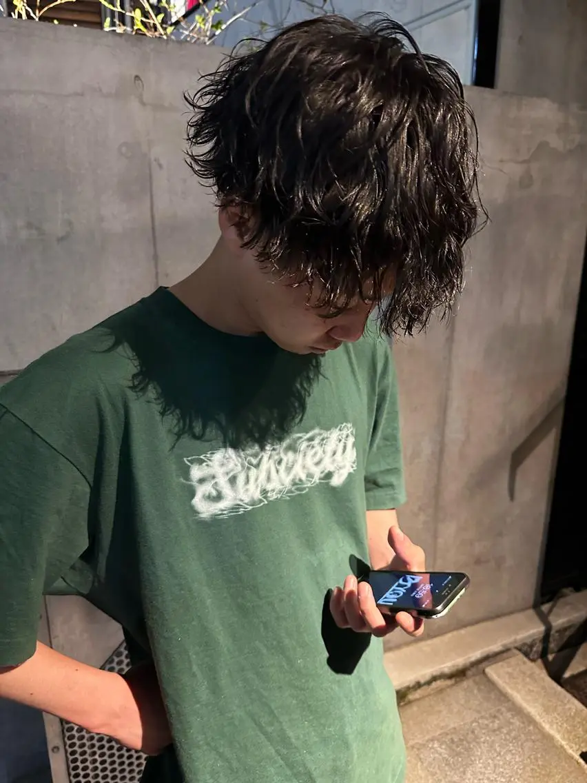 ショート パーマ メンズ メンズパーマ 波巻きパーマ 原宿↔︎浦和 美容師 折笠 亮のヘアスタイル