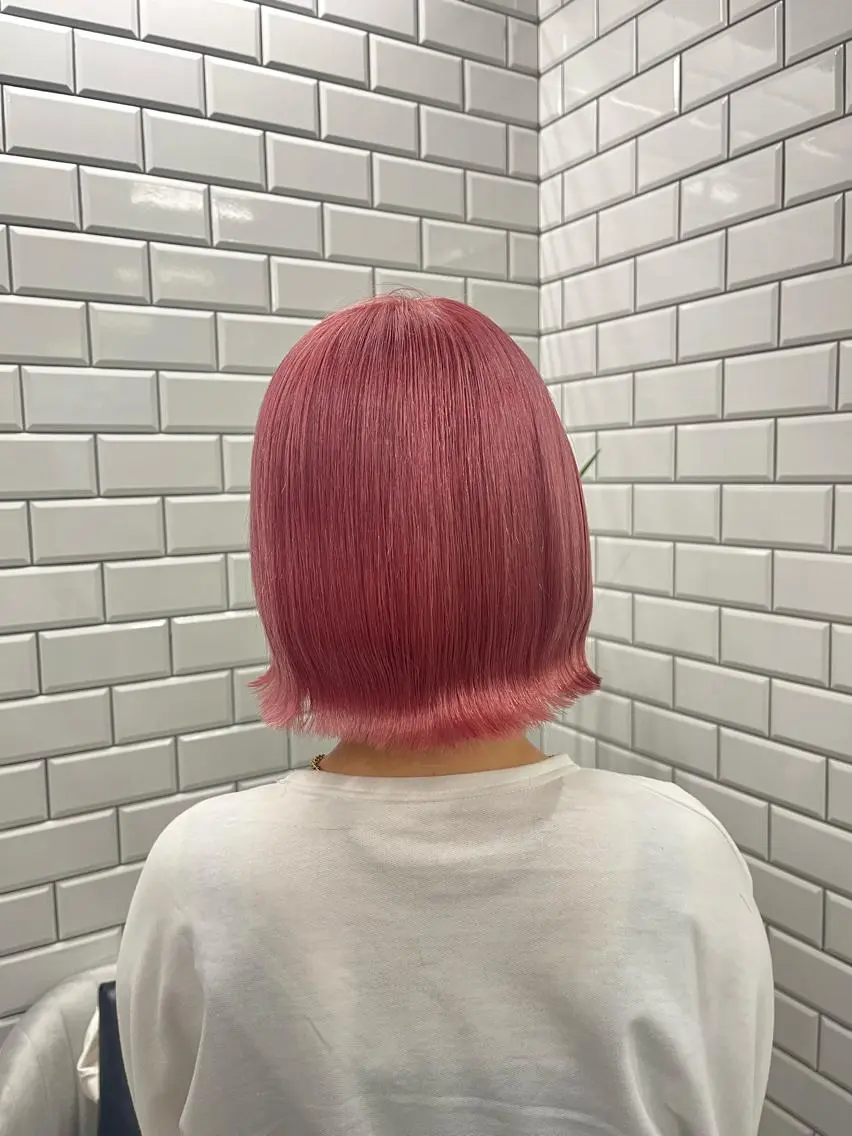 ショート カラー カット ヘアカラー トリートメント ヘアセット newi赤羽 HINATAのヘアスタイル