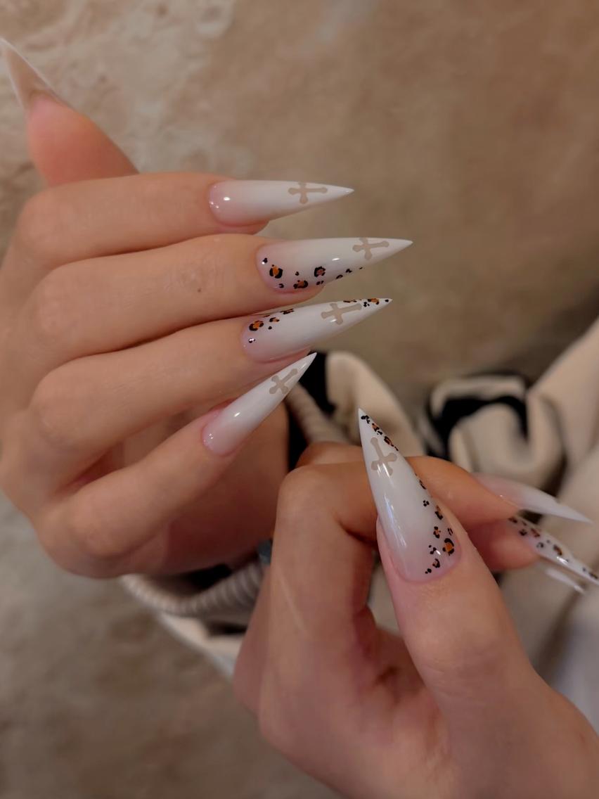ネイル 💕リリチップ 長持ち得意🩷のネイルデザイン