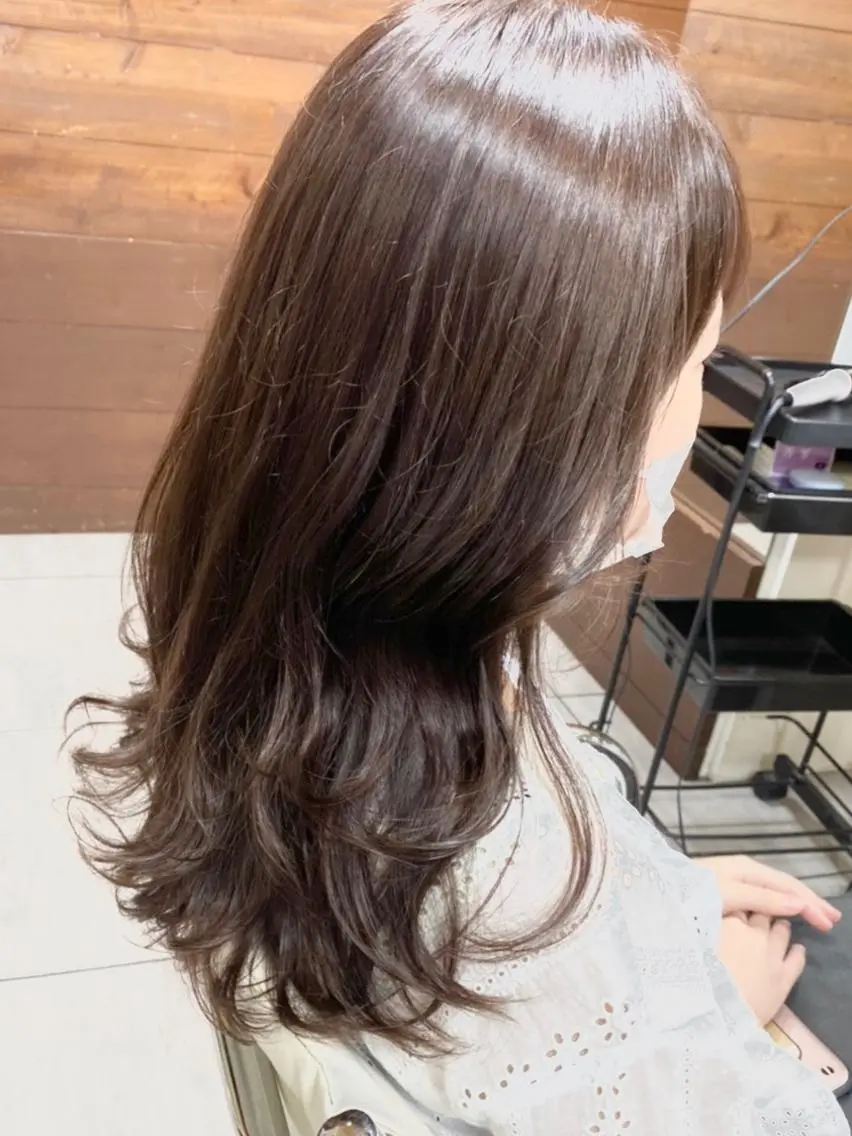 ロング レイヤー/艶髪カラー 森本くるみのヘアスタイル