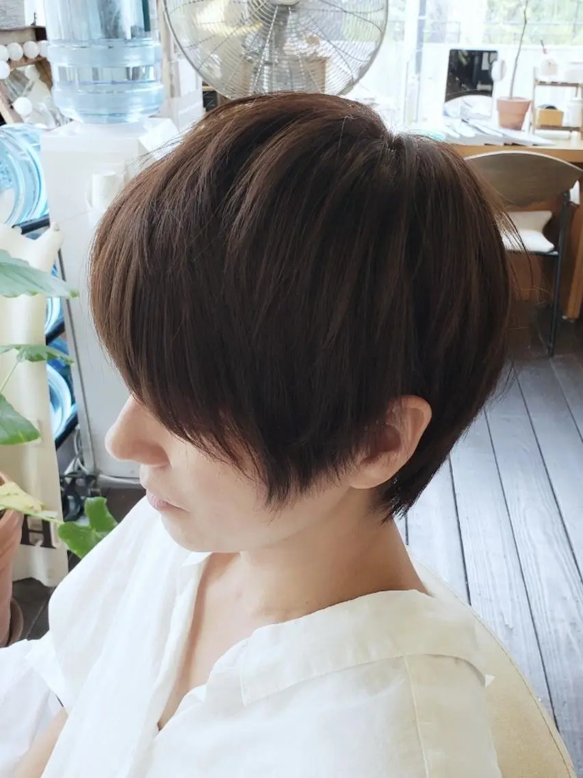 ショート カラー アッシュ アッシュグレー ショートヘア 松永 あきこのヘアスタイル