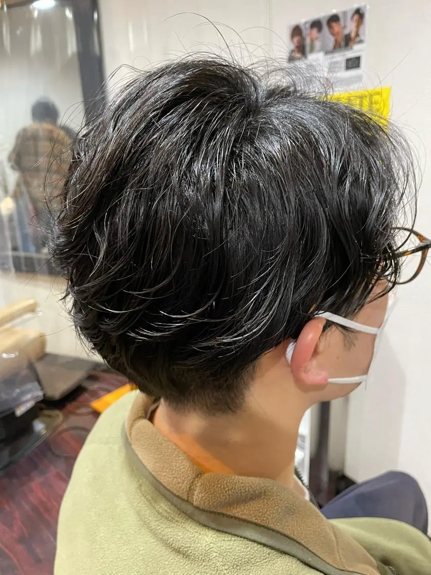 ショート カット ヘアカラー トリートメント 石沢 知康のヘアスタイル