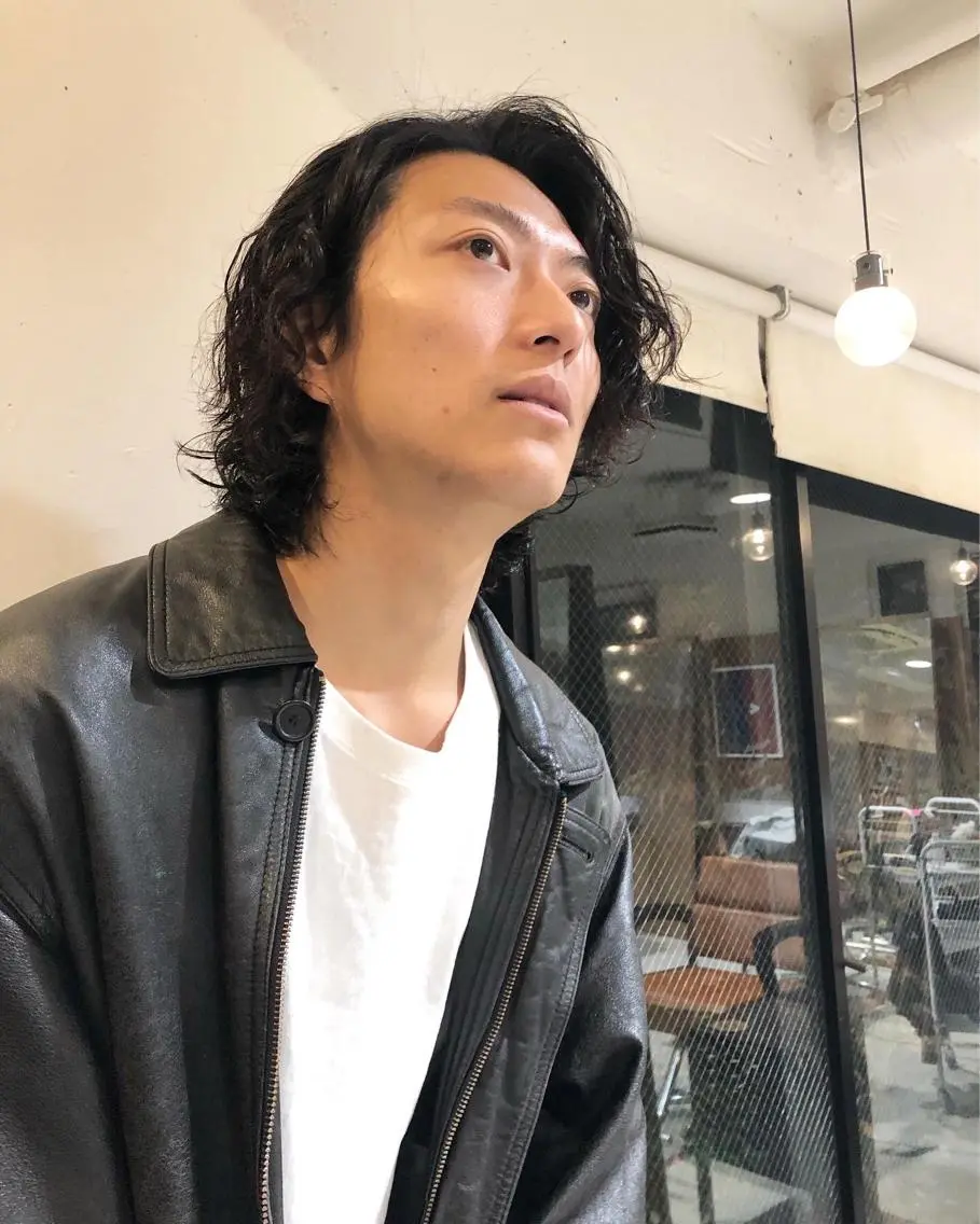 パーマ ヘアアレンジ メンズ メンズパーマ カット パーマ トリートメント ヘアセット メンズ特化✂️栗原 侑也のヘアスタイル