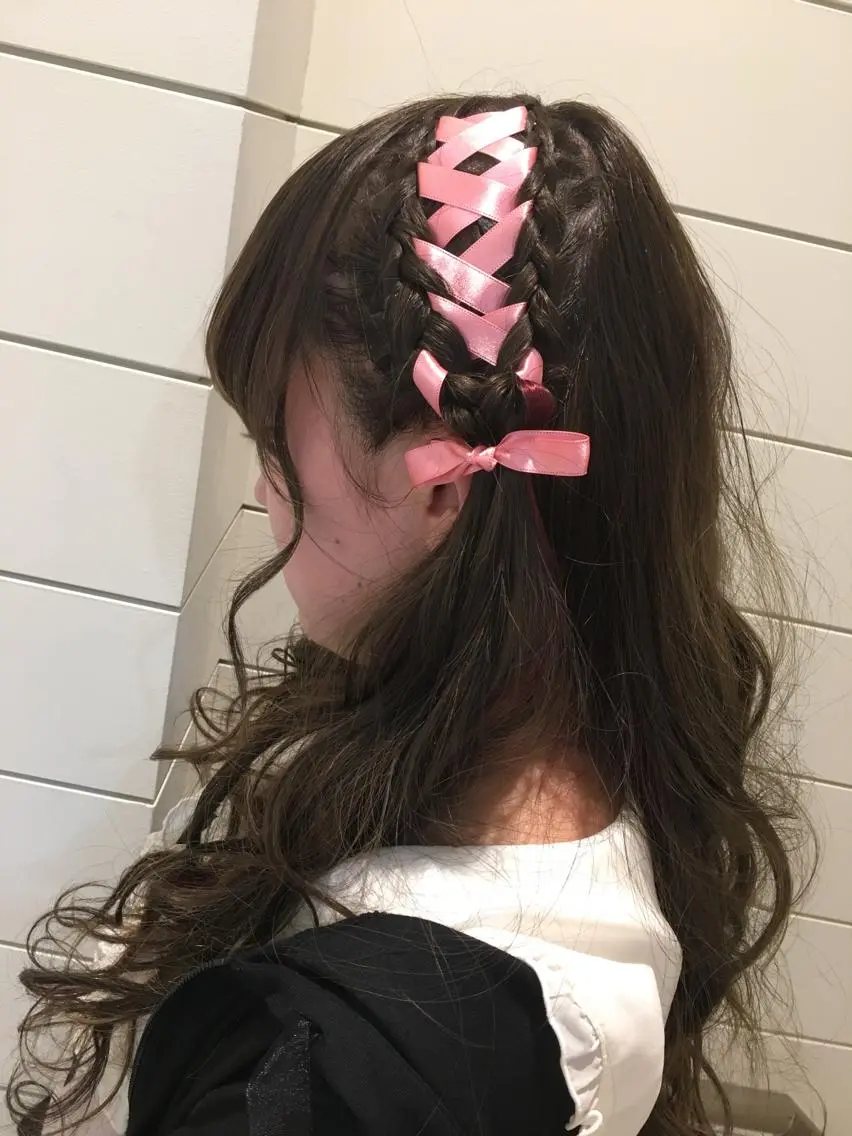 ヘアアレンジ ヘアセット 鍵山 千秋のヘアスタイル