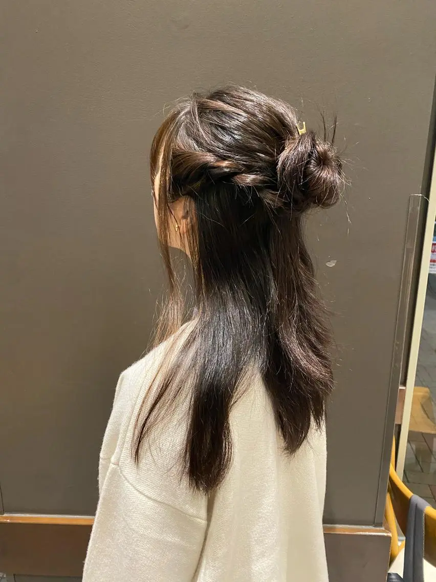 ロング カラー ヘアアレンジ ブリーチ🐰インナー ♡ハイライト♡綾🐰のヘアスタイル