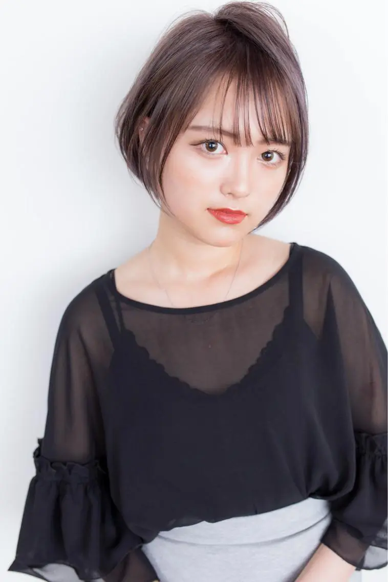 ショート ボブ ショートヘア カット ヘアカラー リンネ 甲東園のヘアスタイル
