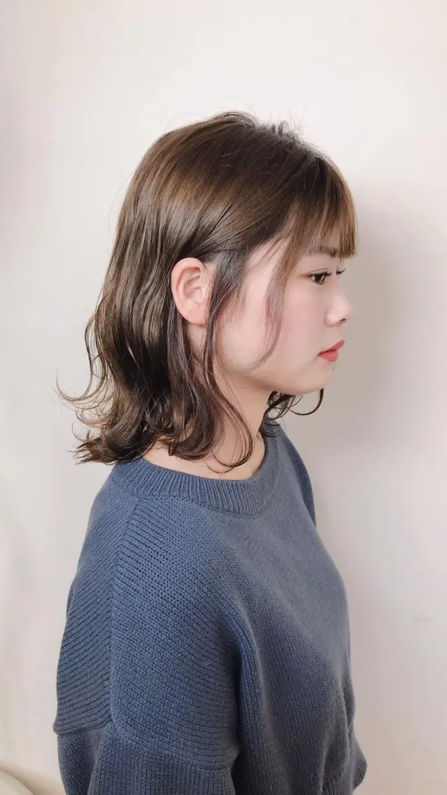 ミディアム 杉野 凜のヘアスタイル