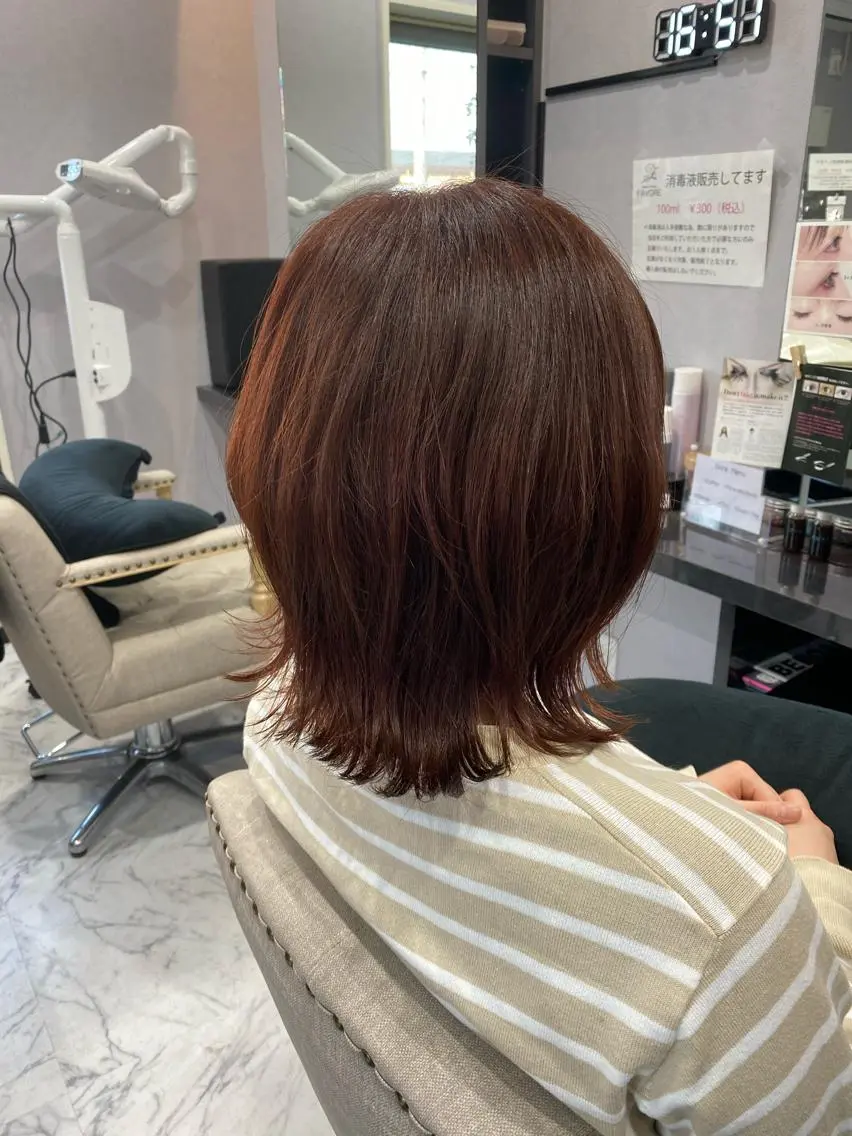 ミディアム カラー カット ヘアカラー トリートメント FAVORE 【ファヴォーレ】のヘアスタイル