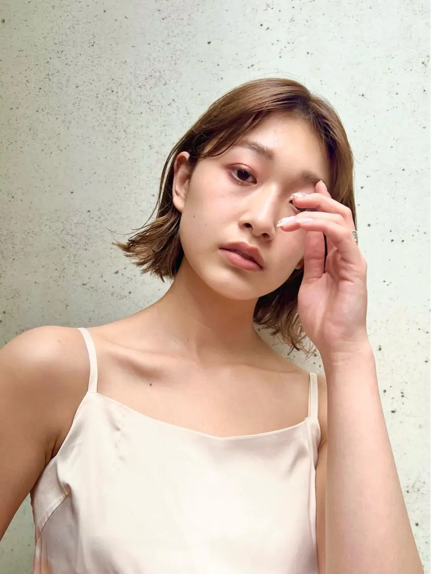ショート カラー パーマ ヘアアレンジ ベージュカラー 透明感カラー グレージュ ボブ カット ヘアカラー トリートメント レイヤー専門家 ダブルカラー修のヘアスタイル