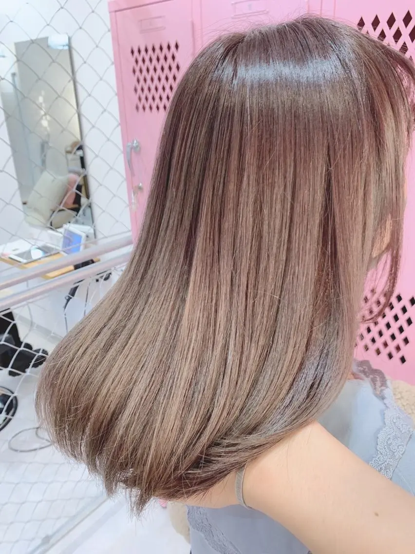 セミロング カラー 〜貴女の人生に寄り添 う〜オダ　ジュンペイのヘアスタイル