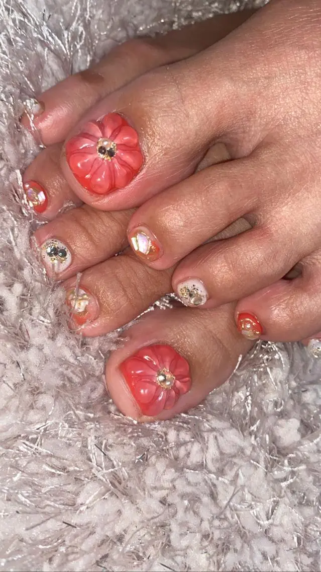 ショート カラー ネイル tetty nailsalonのネイルデザイン