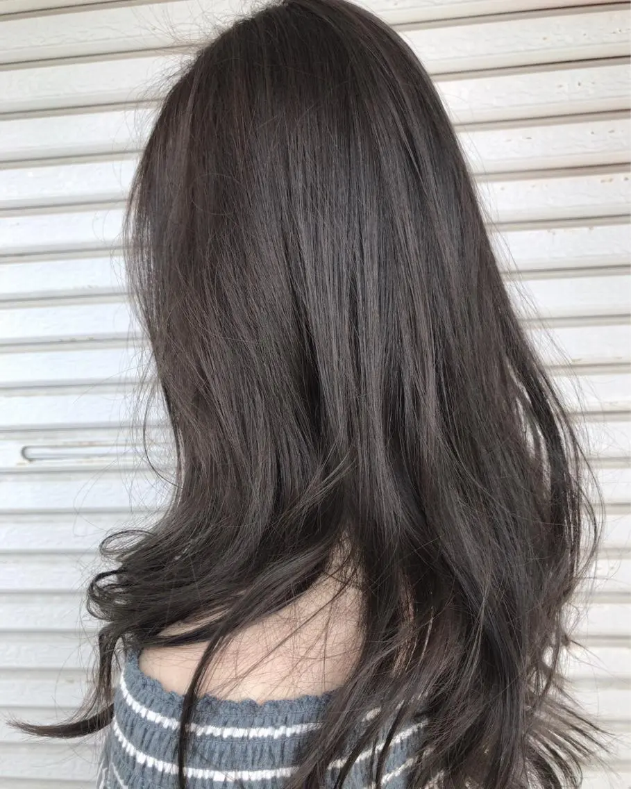 セミロング カラー レイヤーカット匠 イソザキノリユキのヘアスタイル
