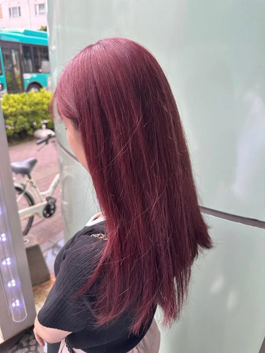 セミロング カット ヘアカラー 宍倉 輝信のヘアスタイル