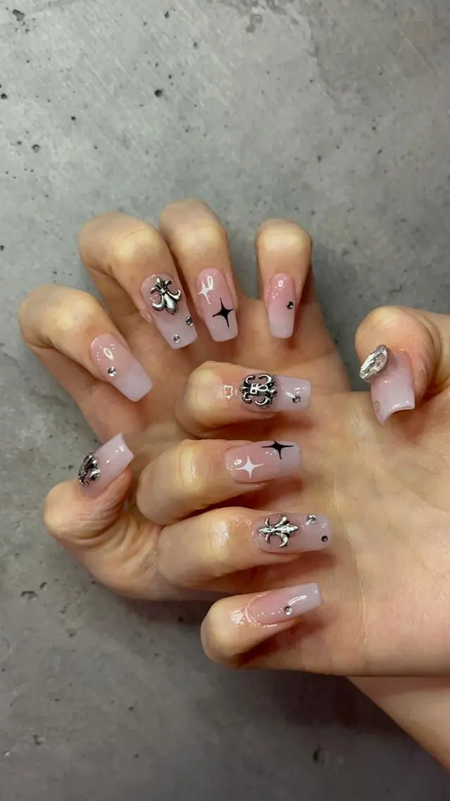 ネイル ハンドネイル IROHA Nail 矢掛萌子のネイルデザイン