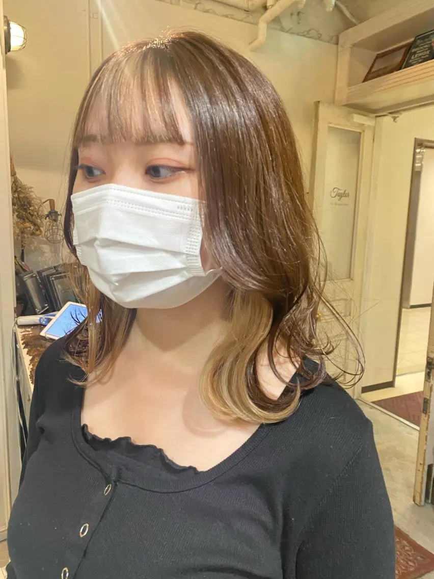 ミディアム カラー インナーカラー KAREN🕊️ 大宮美容室のヘアスタイル