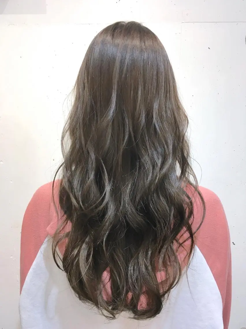 ロング カラー グレージュ ヘアカラー トリートメント ヘアセット yoshi ☆のヘアスタイル