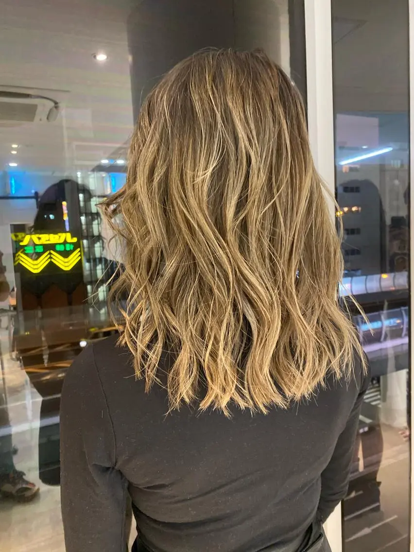 セミロング カラー welring hair salonのヘアスタイル