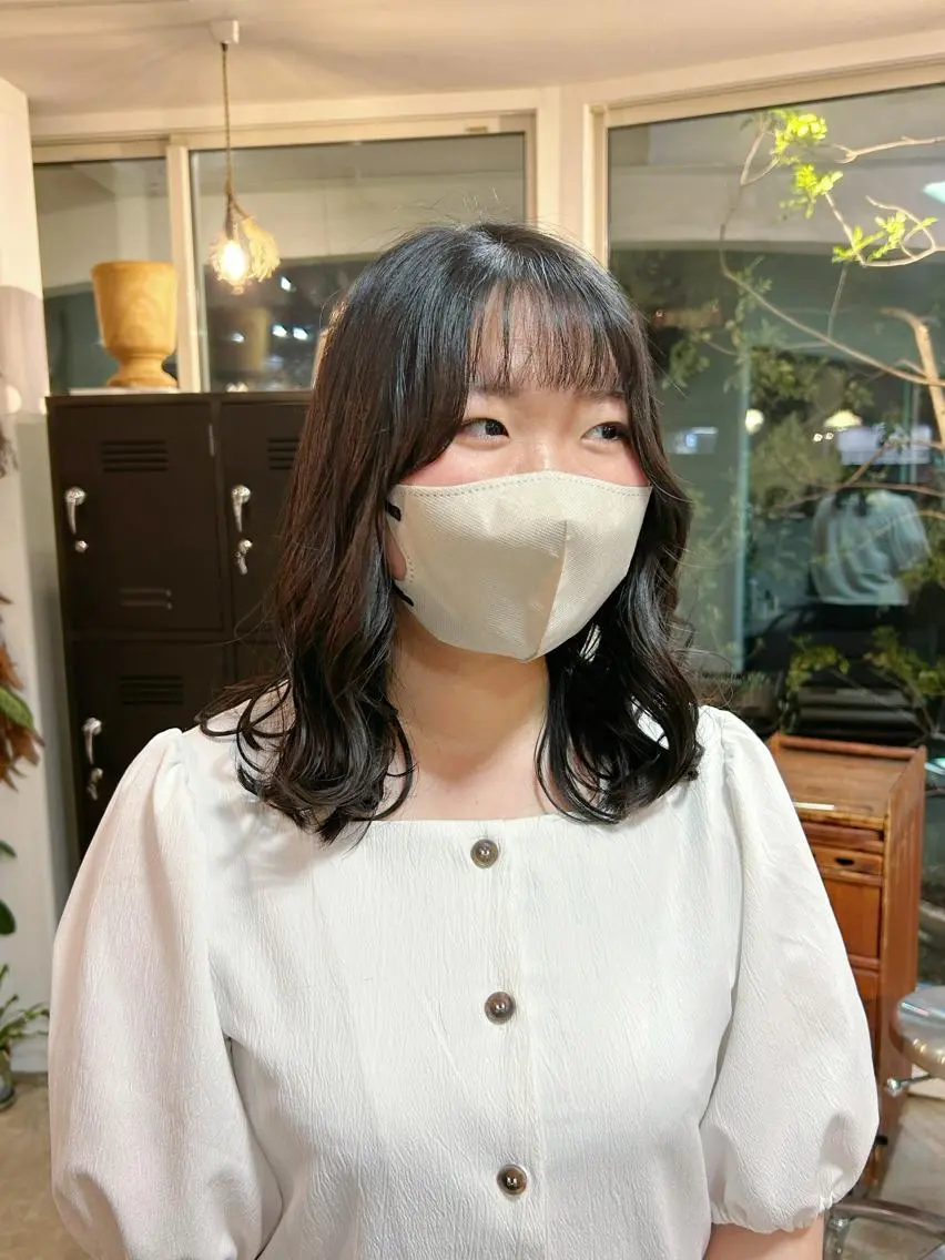 ミディアム 韓国風ヘア サイドバング 谷澤 朋佳のヘアスタイル