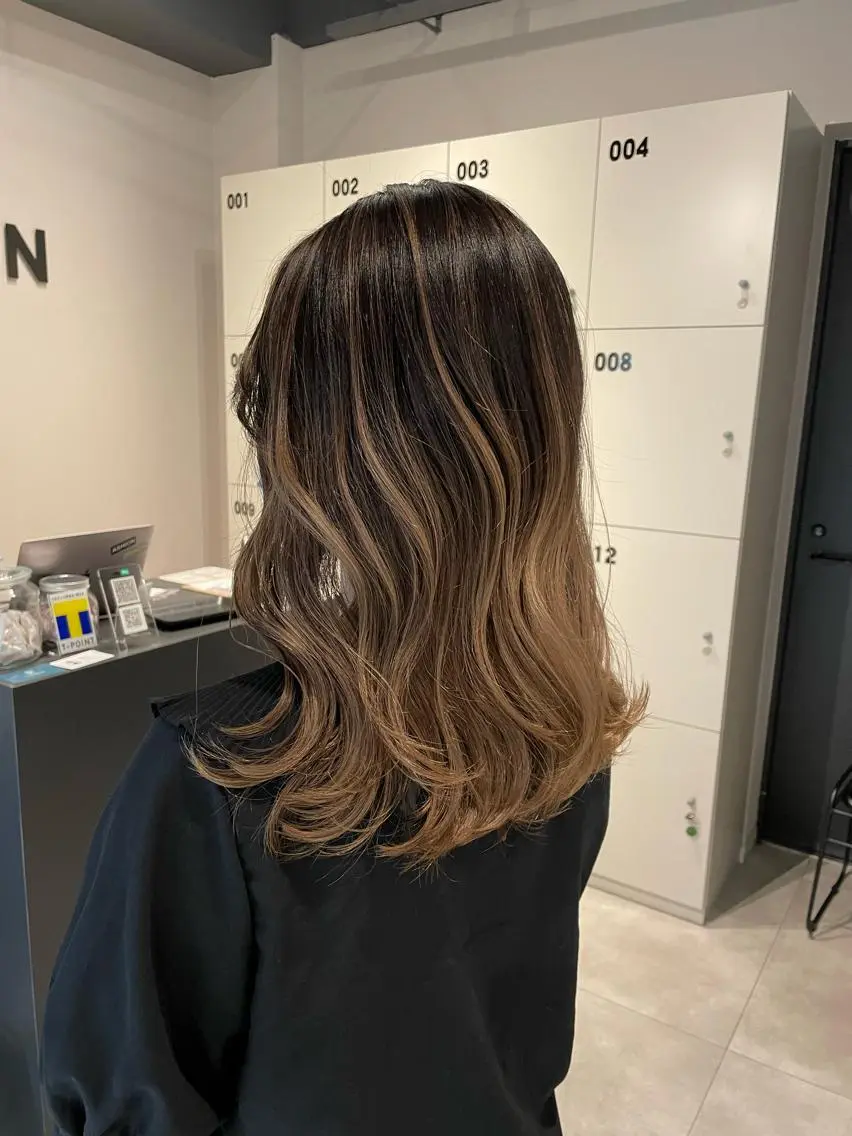 ショート カラー ブリーチ ブリーチ👩‍🦳/ ‪✂︎MANAMIのヘアスタイル