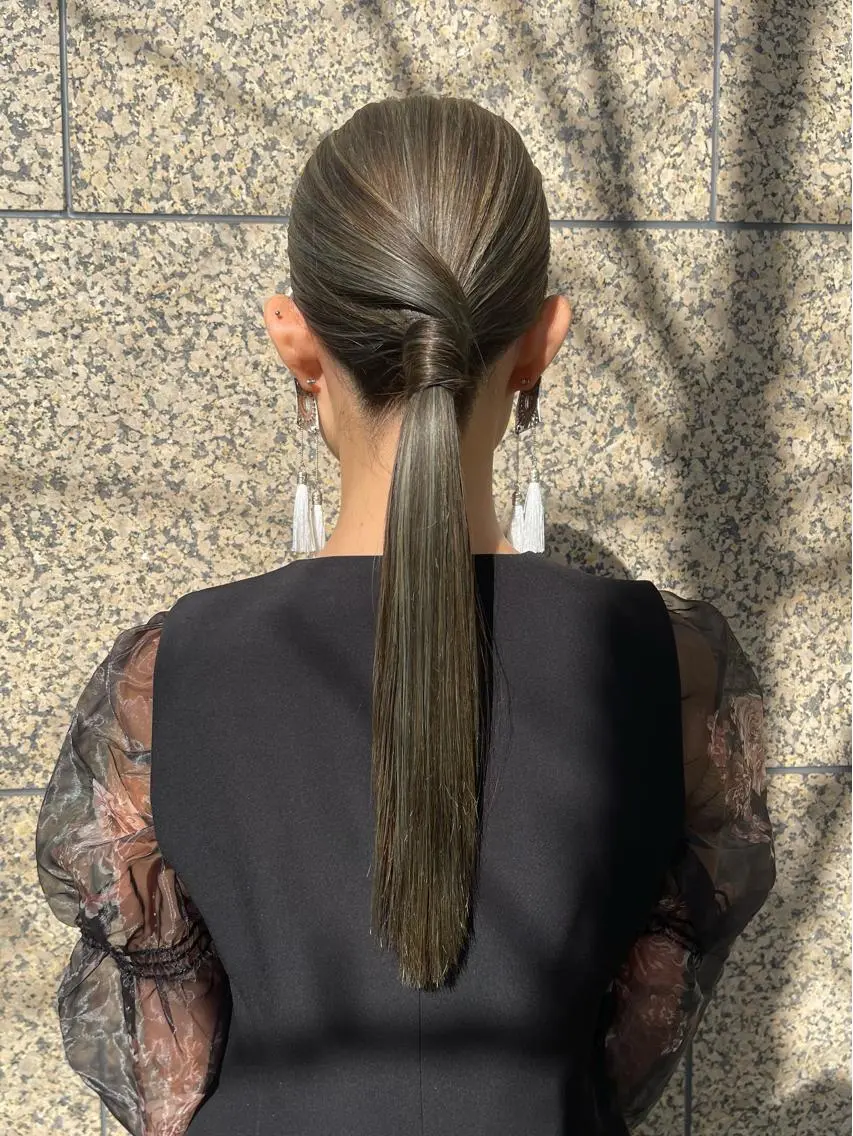 ロング カラー ヘアアレンジ BLANCO nao.のヘアスタイル