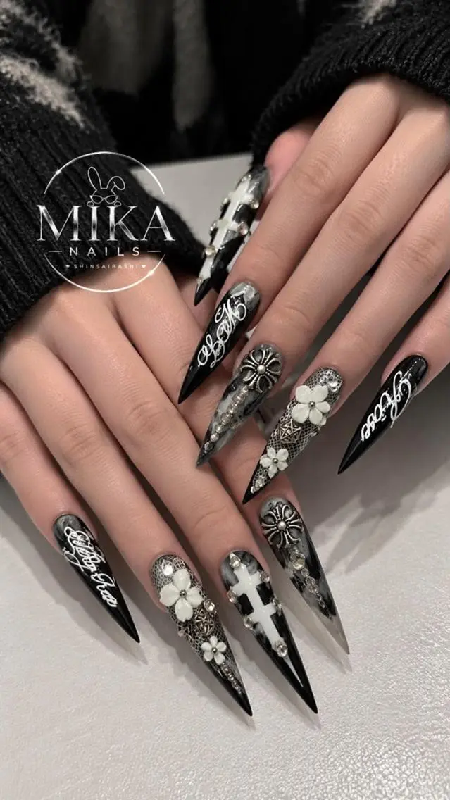 ネイル アートネイル チークネイル ドット フットネイル フレンチネイル ハンドネイル Mika Nails 心斎橋のネイルデザイン