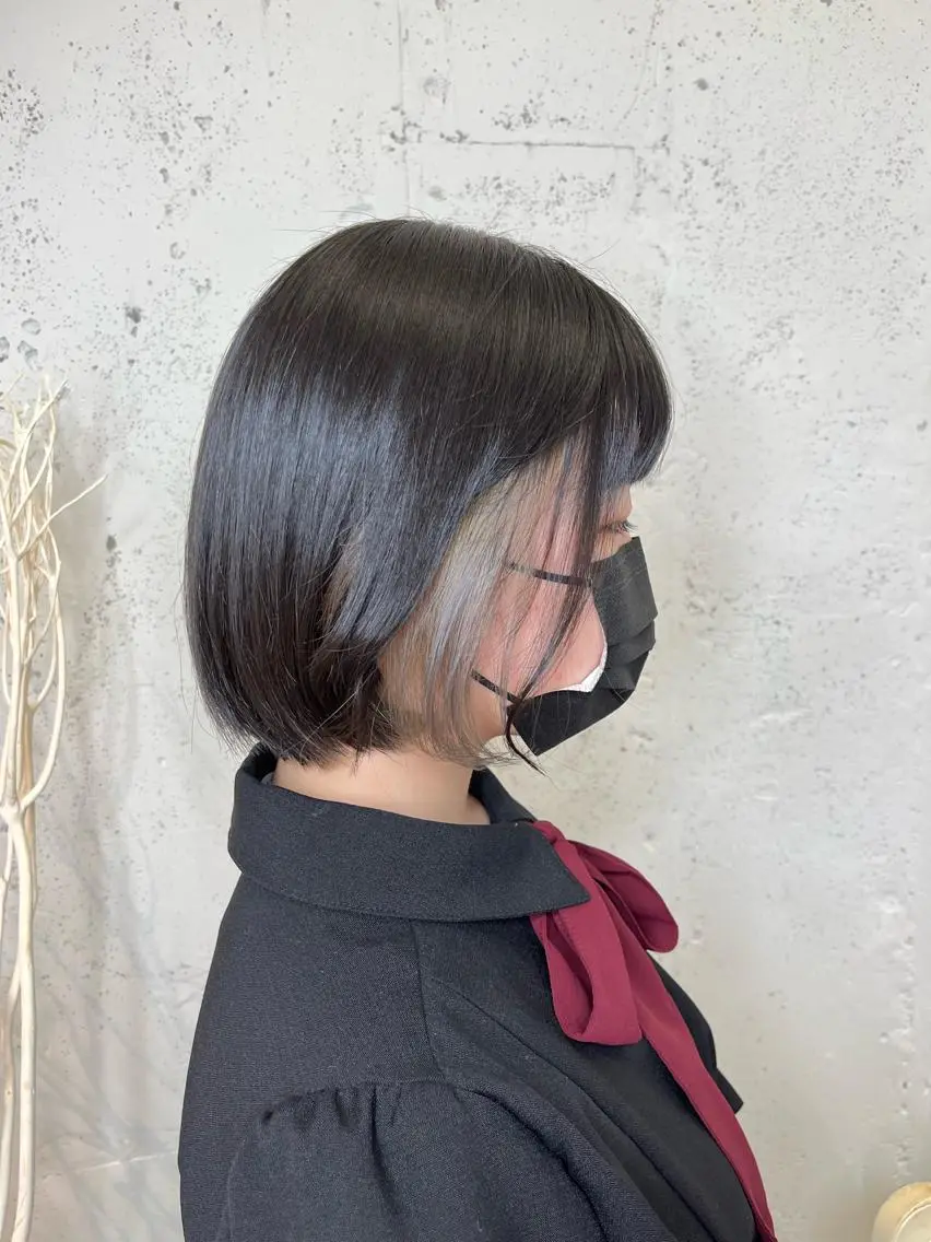 ショート カラー 透明感ハイトーン🦄 キラ🌈のヘアスタイル
