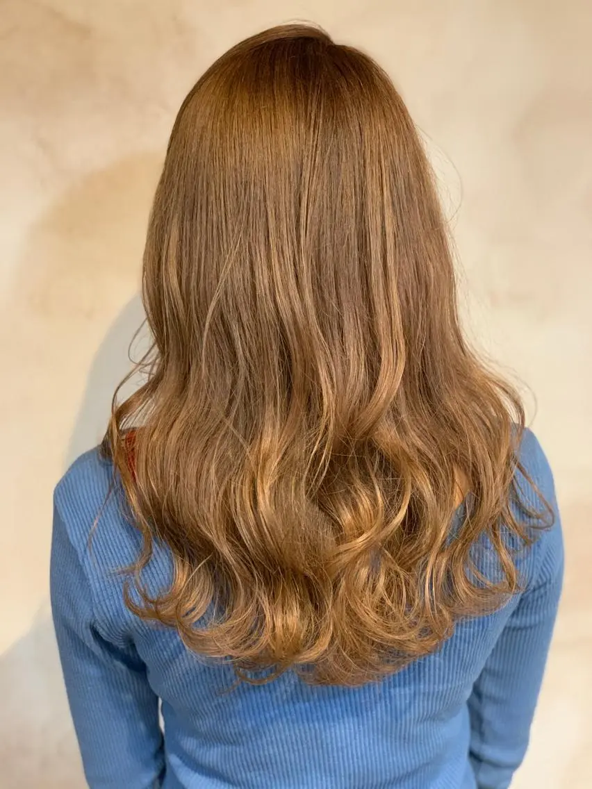 セミロング カット ヘアカラー トリートメント siki. 石渡のヘアスタイル