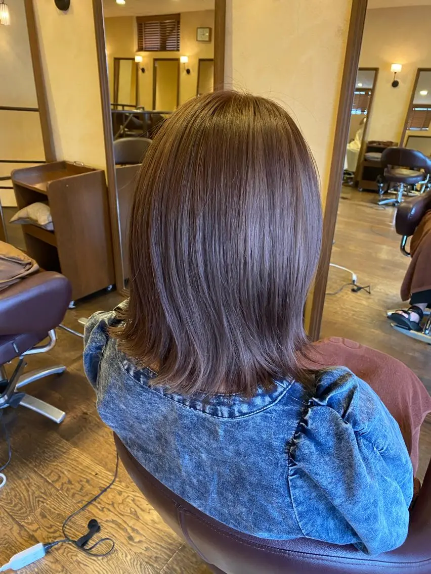 ショート カラー グレージュ 太田 康治のヘアスタイル