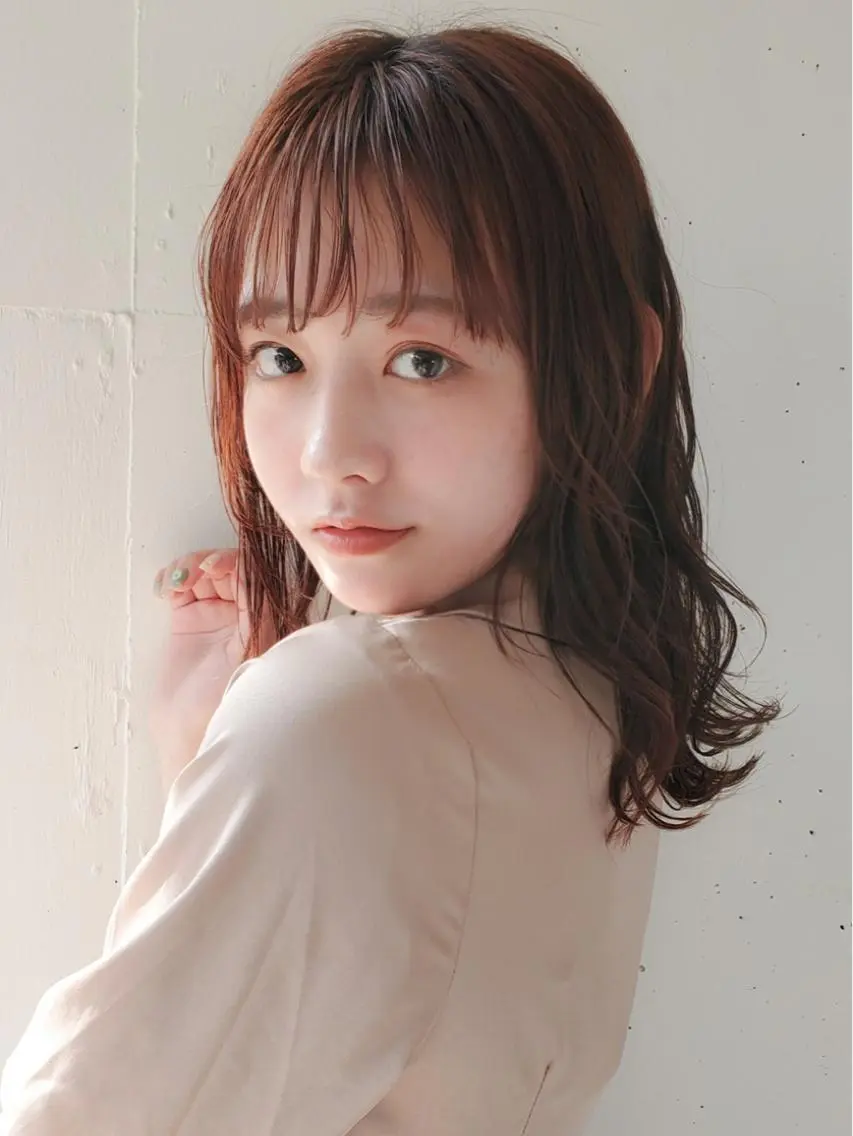 セミロング カラー ベージュカラー オレンジ オレンジベージュ カット ヘアカラー トリートメント ivybyCIEL 女性専用サロンのヘアスタイル