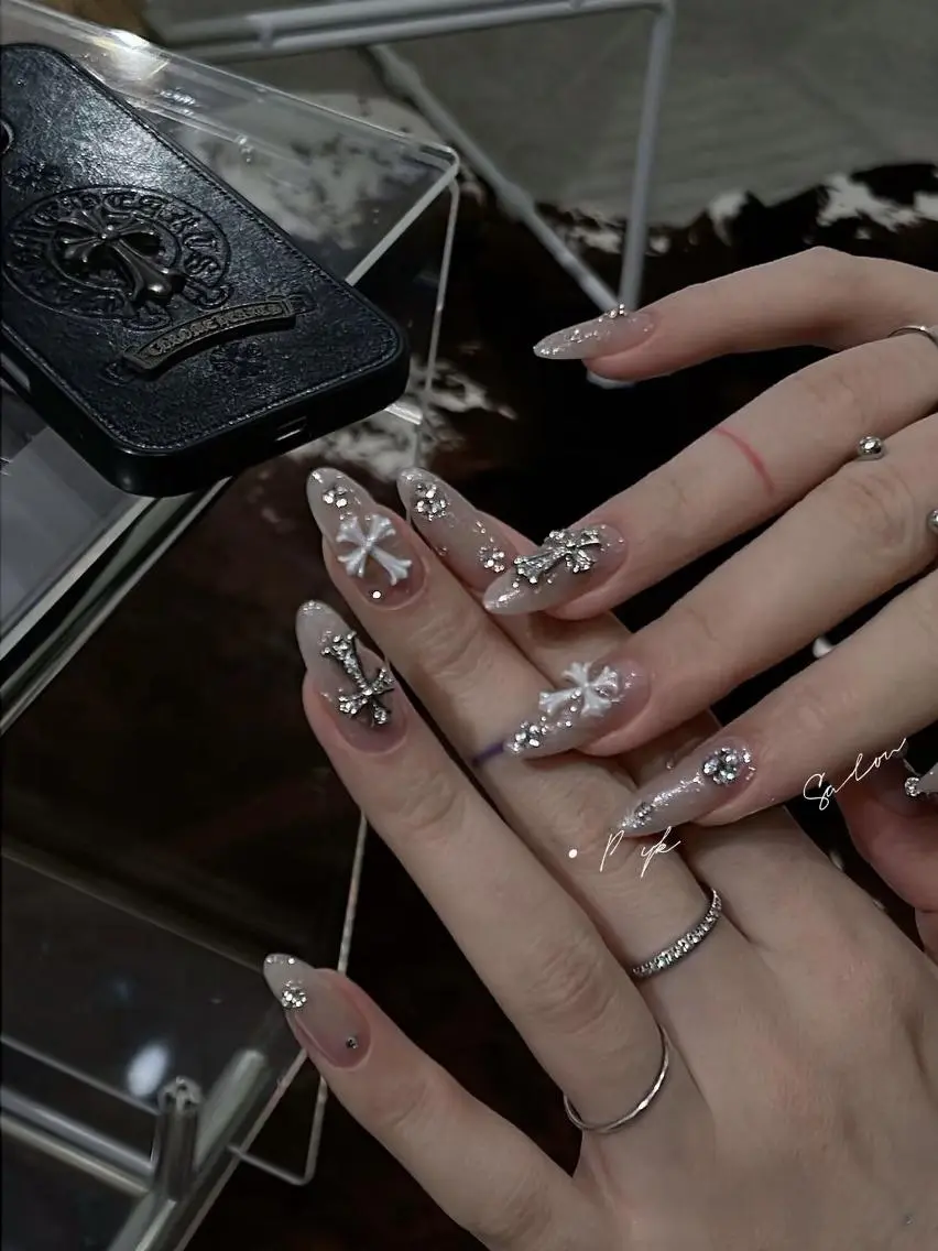 ネイル 長さ出し フレンチネイル グラデーション 卒業式 マグネットネイル ハンドネイル MIHANA NAILのネイルデザイン