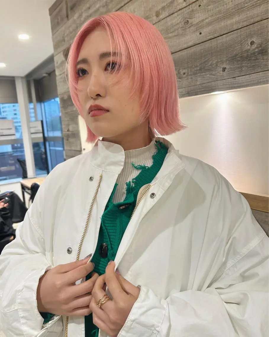 ショート カラー ピンクカラー ボブ レイヤーカット カット ヘアカラー トリートメント 村上雅人 ナチュラルモードのヘアスタイル