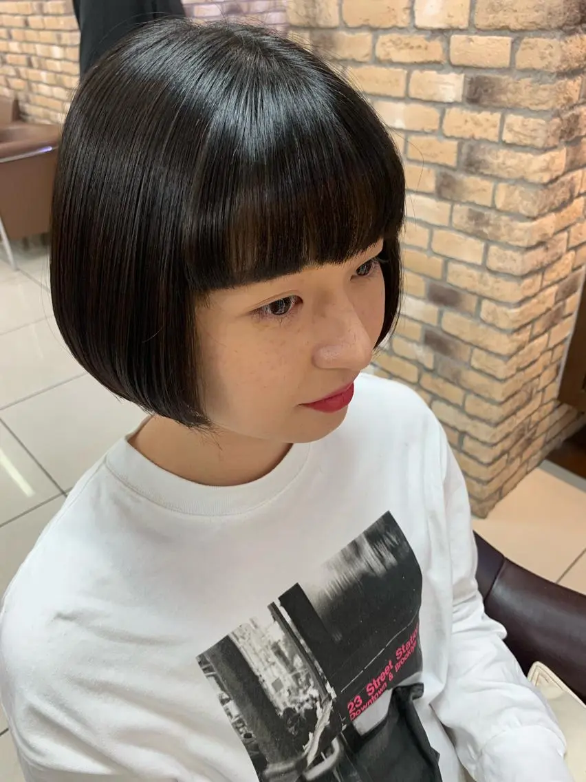 ショート 羽エクステ🪽 🤍まき🤍のヘアスタイル