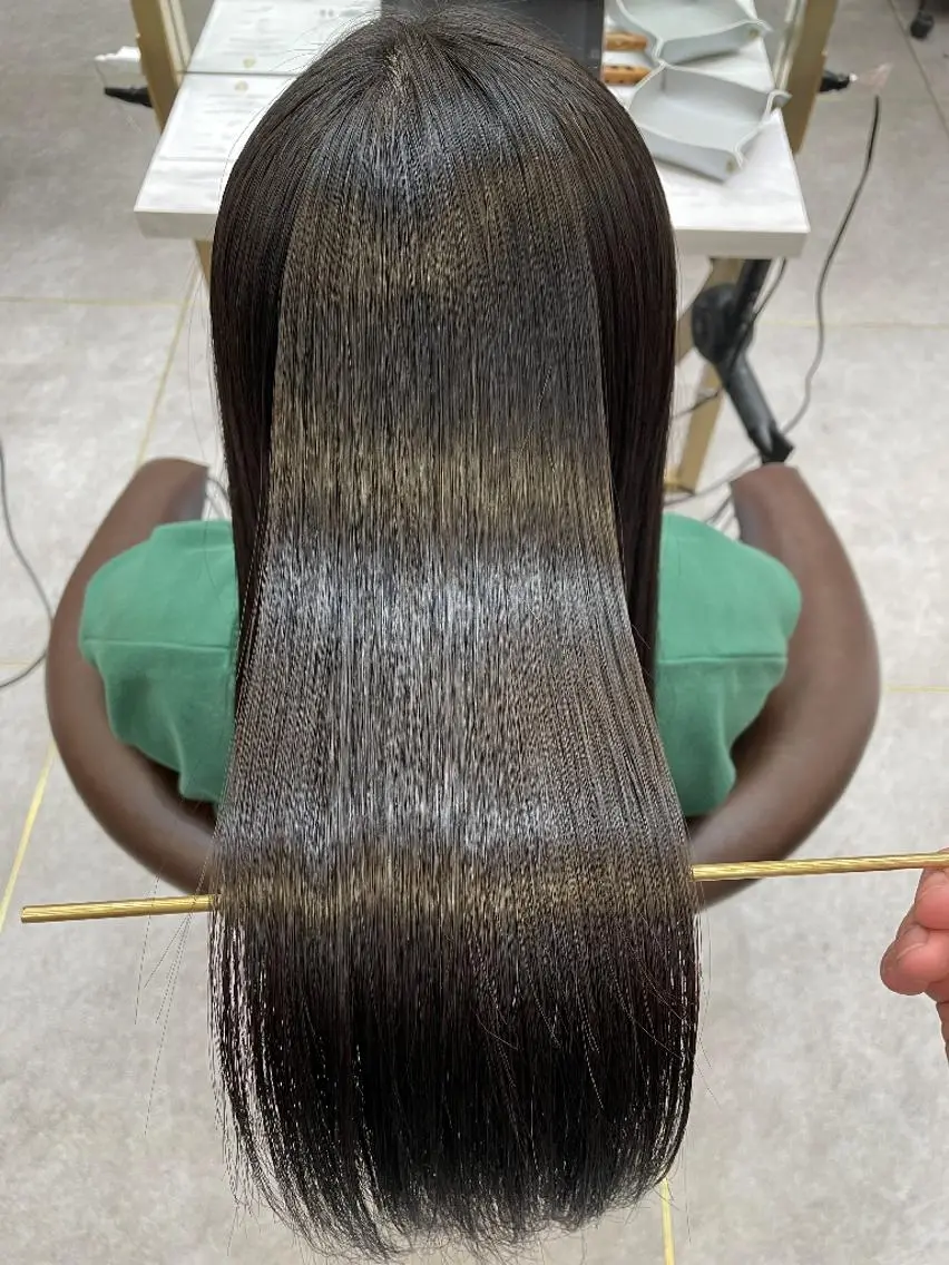 セミロング トリートメント レイヤー/縮毛矯正 マスター✨️タケルのヘアスタイル