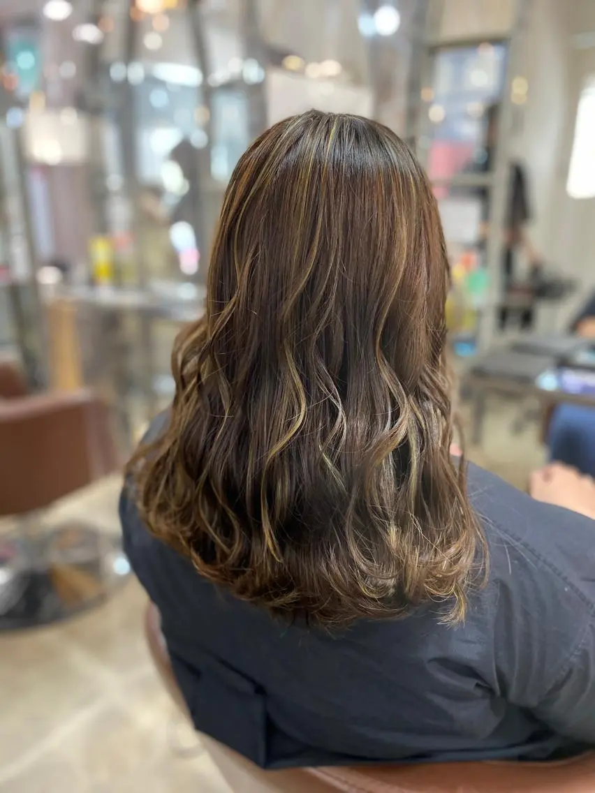 ミディアム ハイライト エリアNo.1カラー ⭐️hikaru⭐️のヘアスタイル