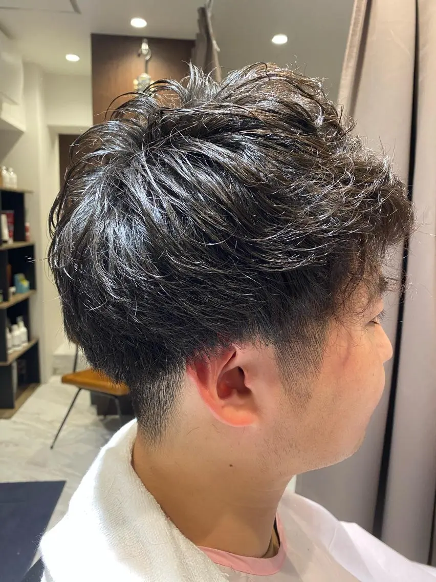 ショート パーマ 小野 大輔のヘアスタイル