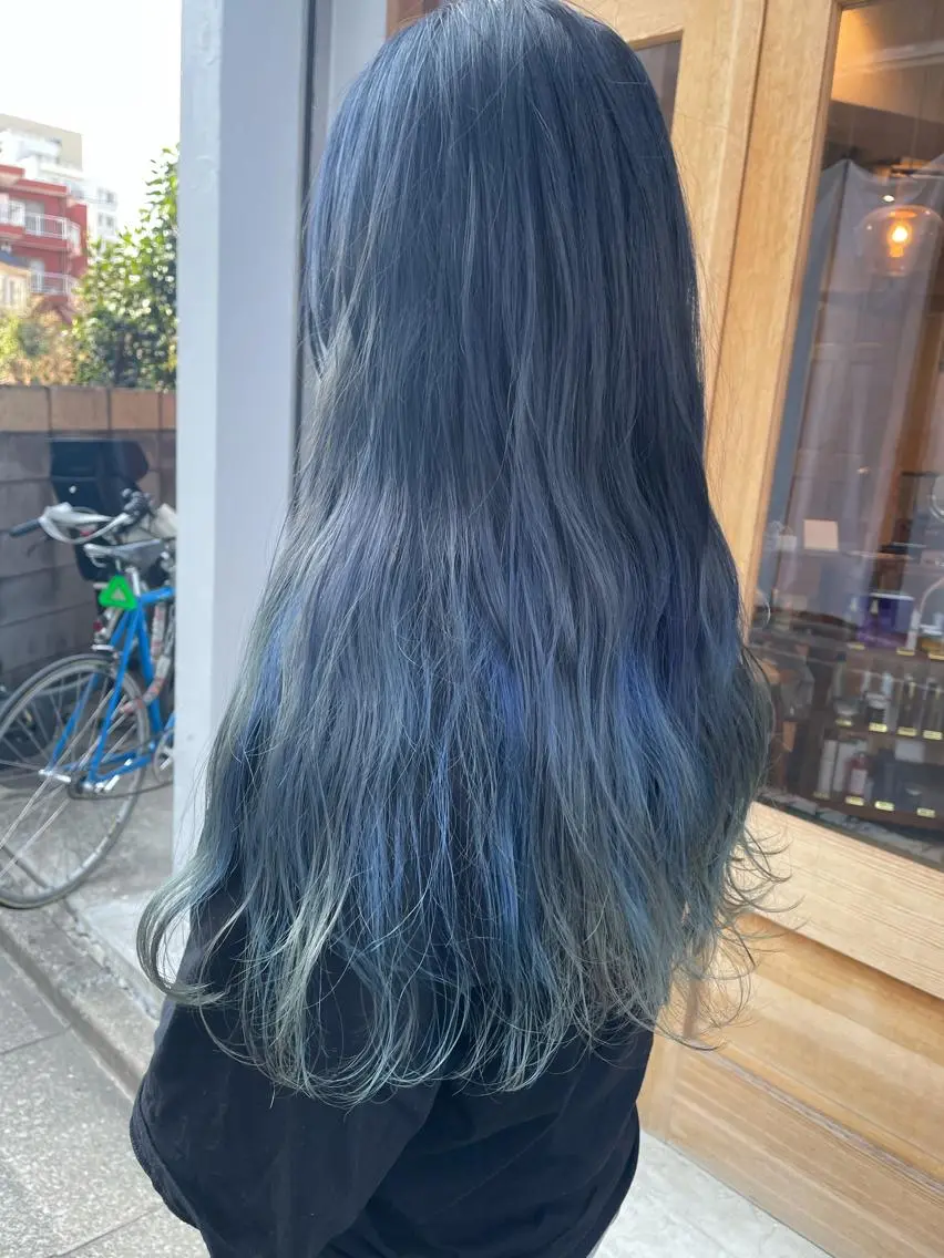 ロング カラー ブルーカラー グラデーションカラー 中目黒🌼 🌼ハナのヘアスタイル