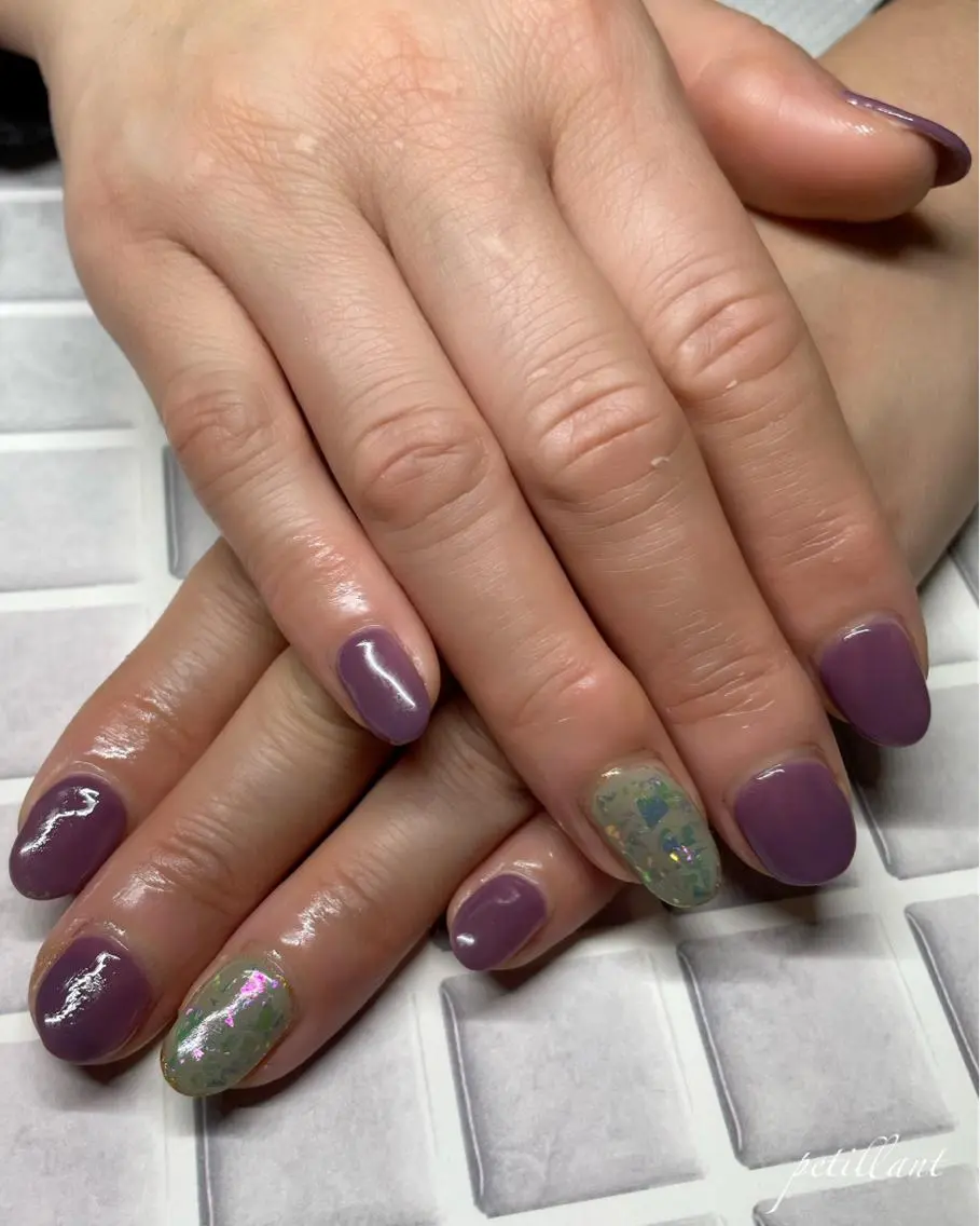 ネイル キラキラネイル ワンカラーネイル シンプルネイル 春ネイル nail salon petillantのネイルデザイン