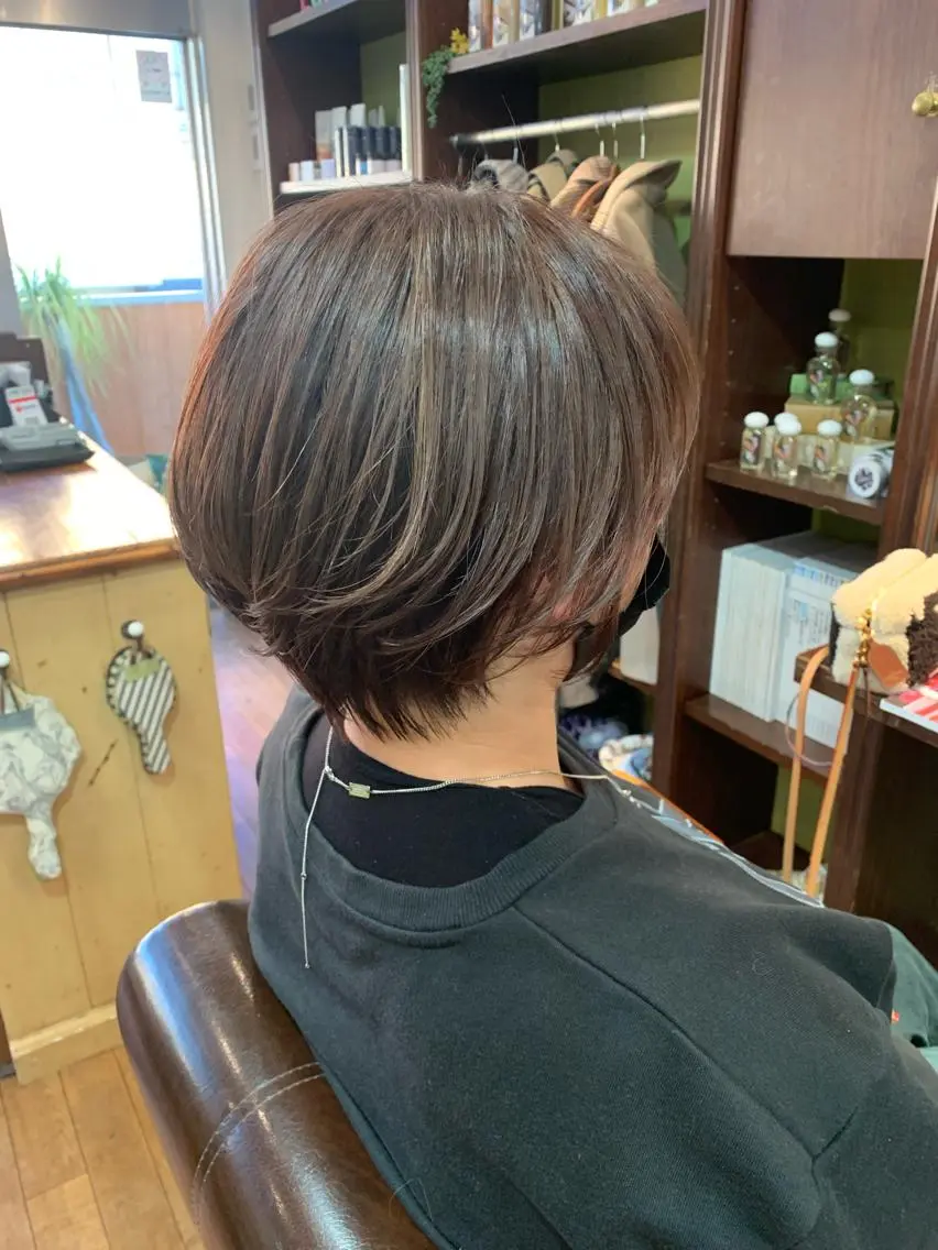 ショート ハイライト ショートヘア カット特化美容師 齋藤桐のヘアスタイル