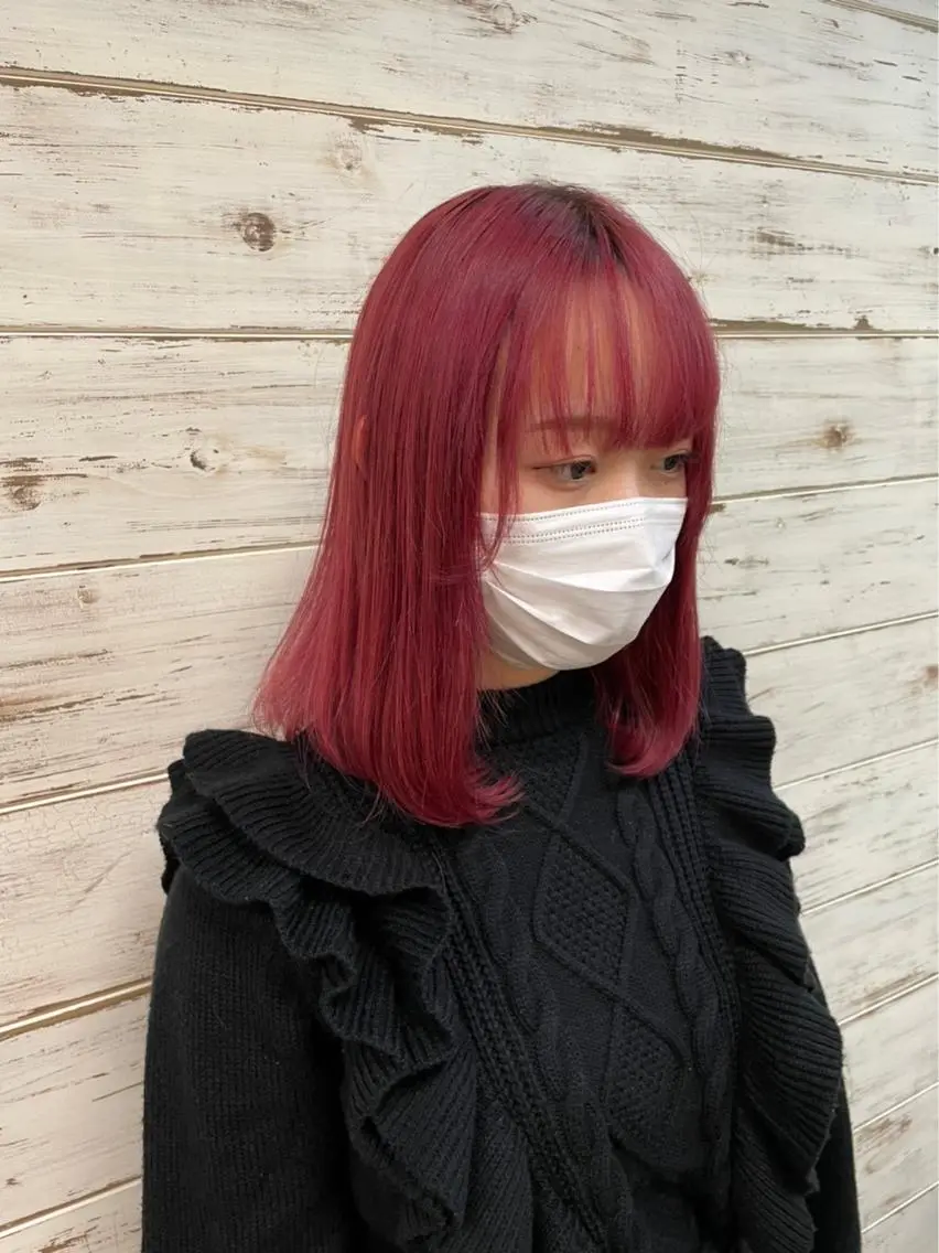 ミディアム カラー ヘアアレンジ ブリーチ 透明感カラー ダブルカラー ピンクカラー レッドカラー イワタ マハ/ minim hairのヘアスタイル