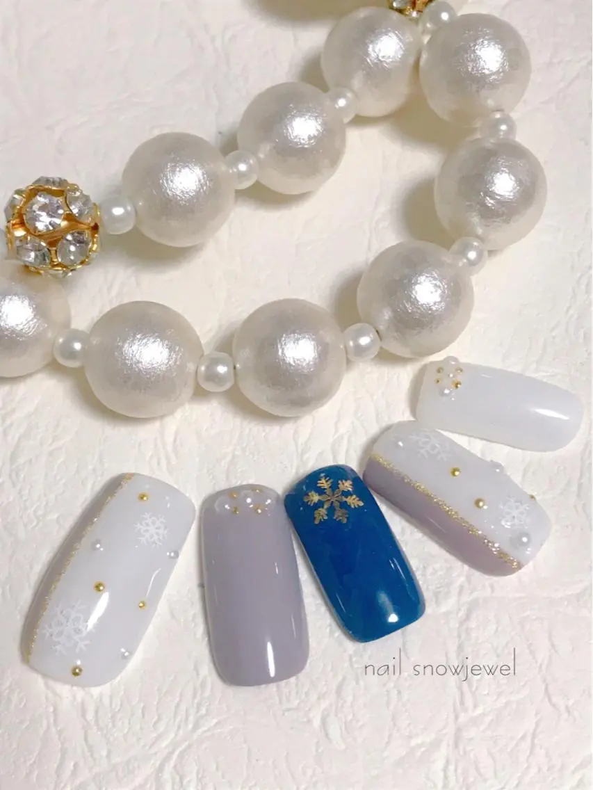 ネイル ゴールド nail snowjewelのネイルデザイン