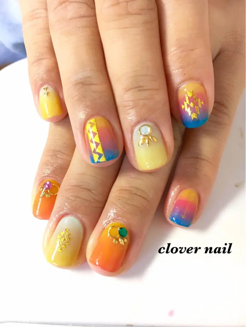ネイル clover nailのネイルデザイン
